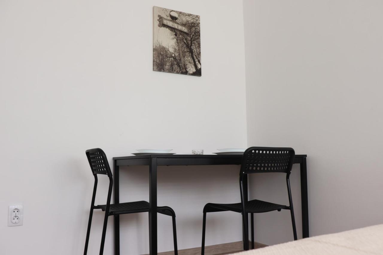Apartman Lena Banovo Brdo Belgrado Exterior foto
